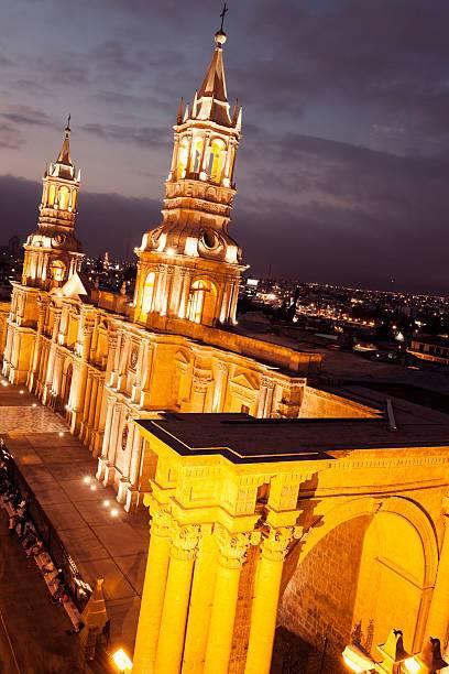 lugares-turisticos-en-peru-catedral