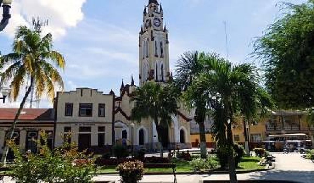 iquitos-lugares-turisticos-plazadearmas